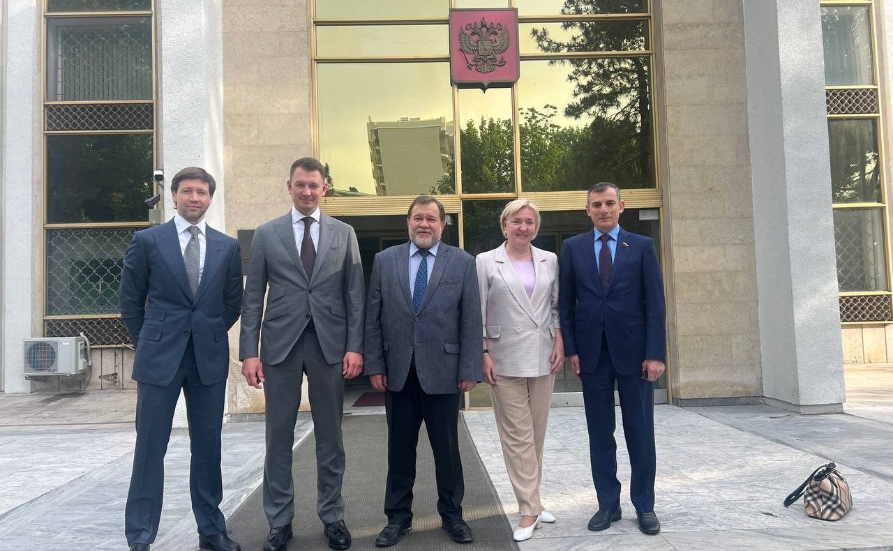 Делегация Совета Федерации приняла участие в наблюдении за проведением референдума по проекту Конституционного закона Республики Узбекистан