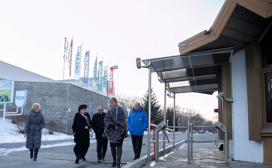 Валентина Петренко в рамках рабочей поездки в Приморский край посетила Всероссийский детский центр «Океан»