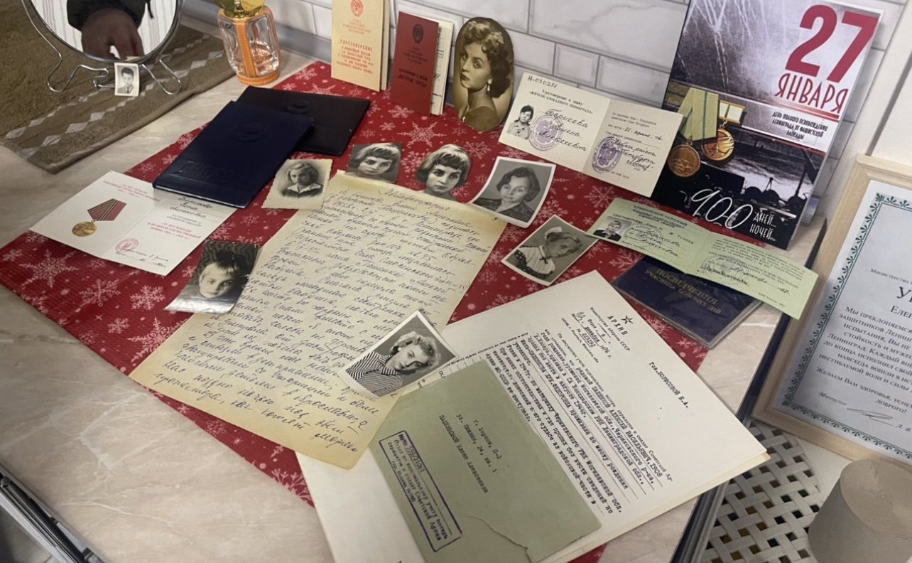 Игорь Кастюкевич передал автоматическую инвалидную коляску жительнице блокадного Ленинграда в Херсонской области