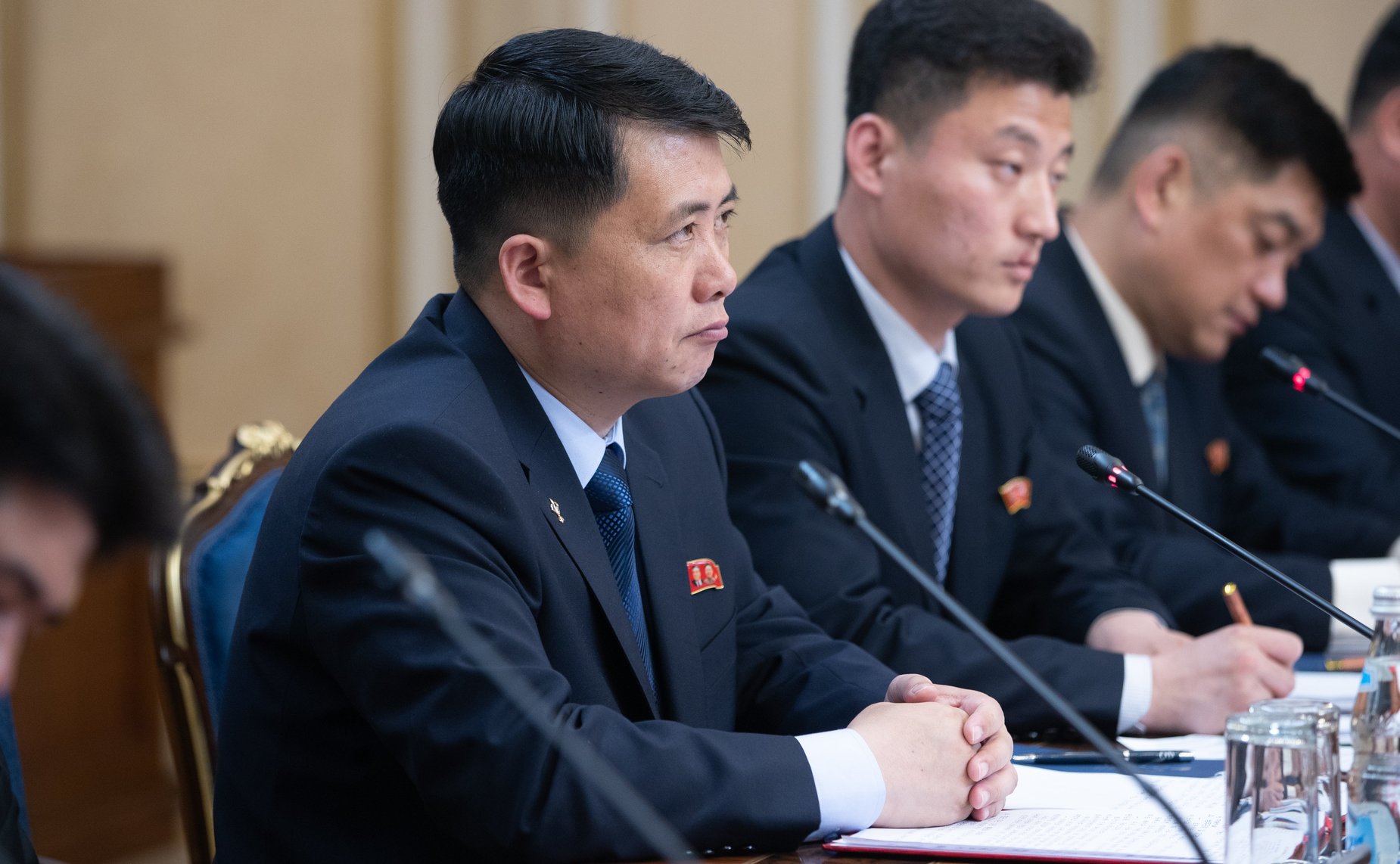 Встреча сенаторов с заместителем Председателя Верховного народного собрания Корейской Народно-Демократической Республики Пак Чхол Мином