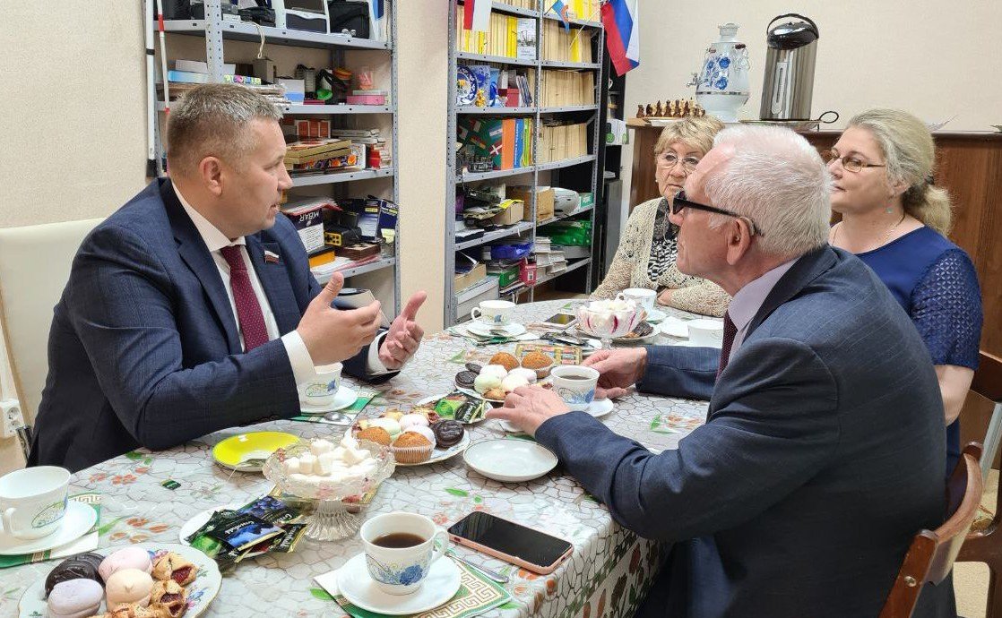 Денис Гусев провел рабочие встречи с руководителями организаций инвалидов Ненецкого АО