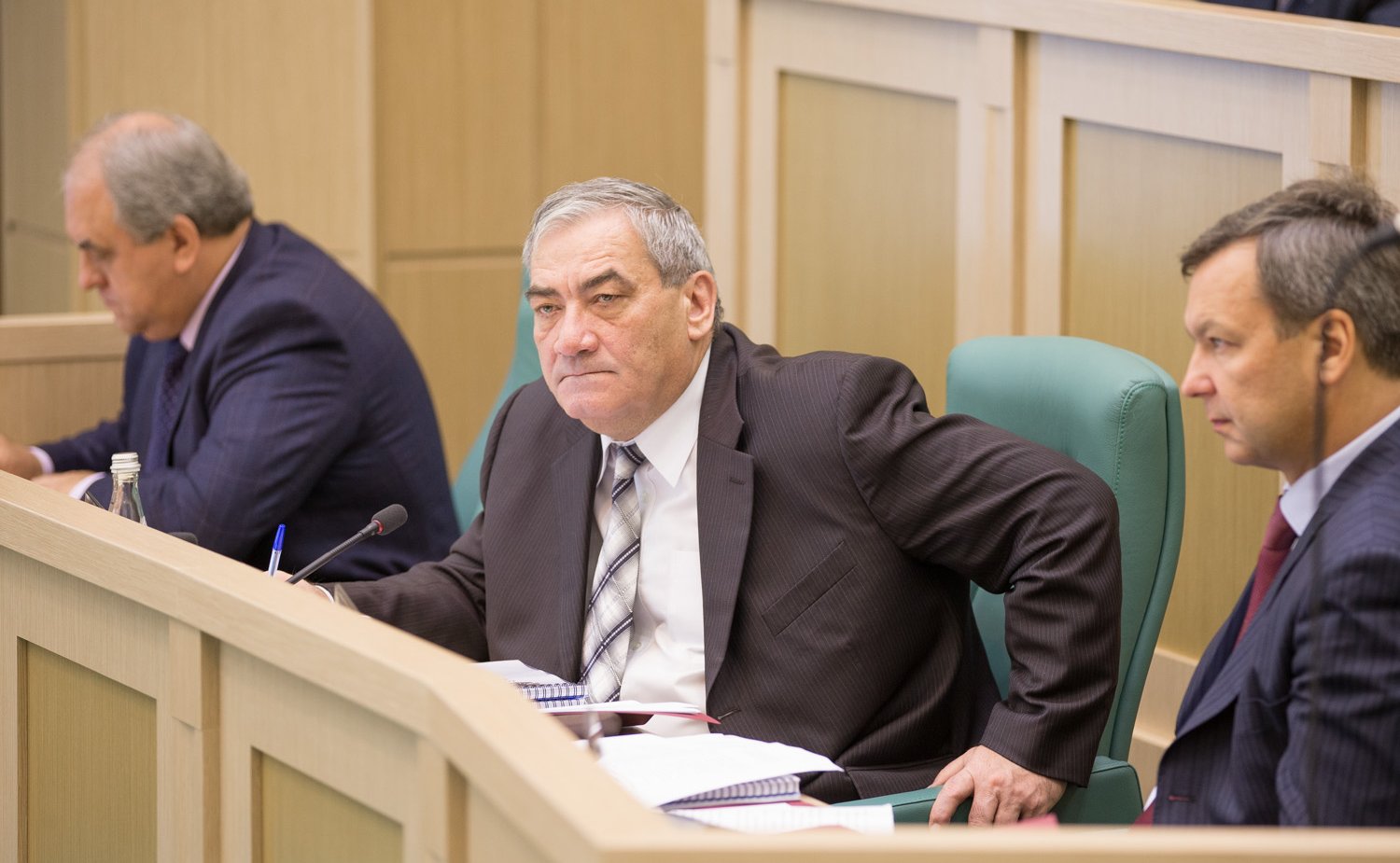 08-10 Парламентские слушания по бюджету-10