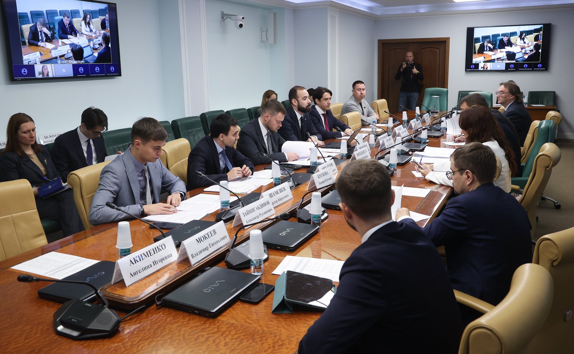 Круглый стол Комитета Совета Федерации по экономической политике «Деятельность акционерного общества «Российский экспортный центр» по развитию торгово-экономического партнерства России и Китая»