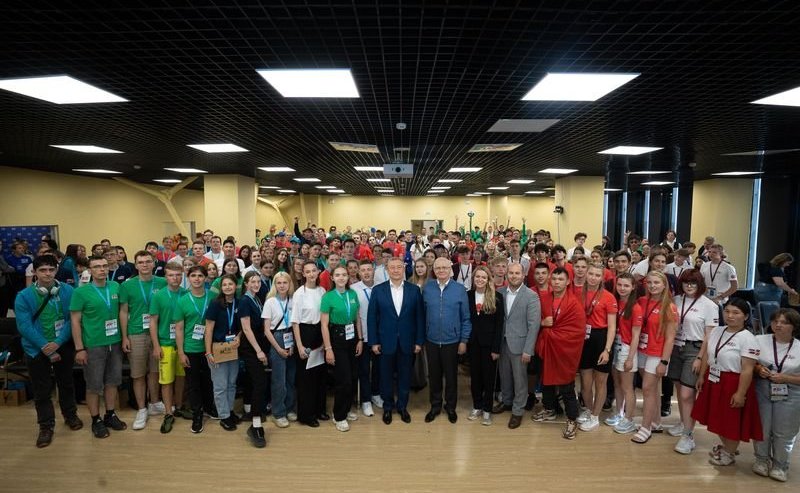 Фарит Мухаметшин встретил участников культурно-просветительского проекта «Поезд Памяти» в Самаре