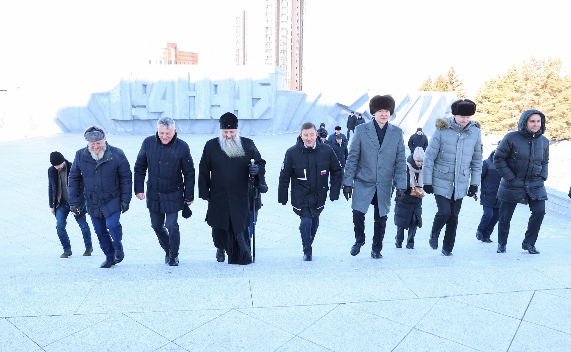 Андрей Турчак вместе с Михаилом Дегтяревым посетили храм Мемориального комплекса