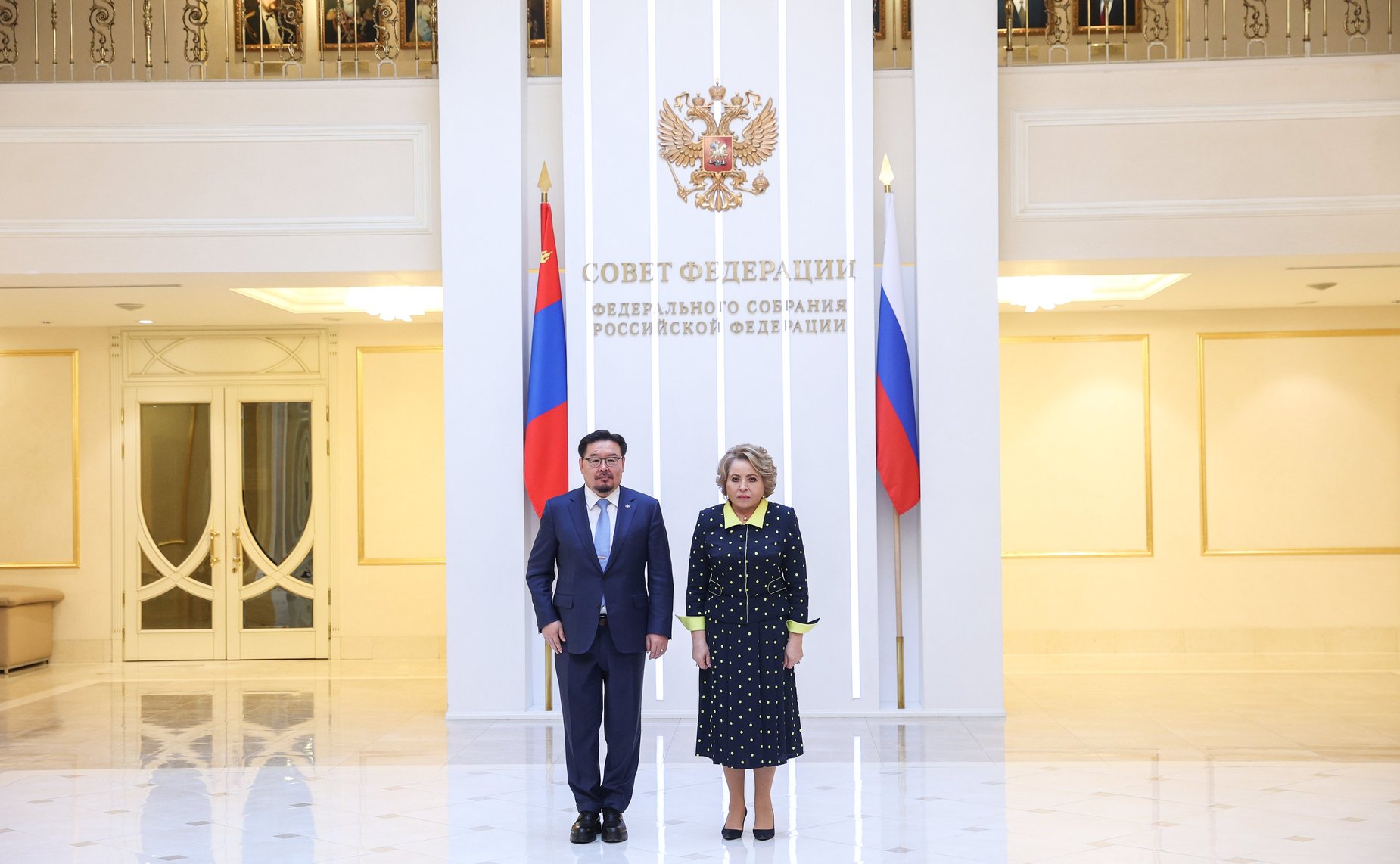 Валентина Матвиенко провела встречу с Председателем Великого Государственного Хурала Монголии Гомбожавыном Занданшатаром