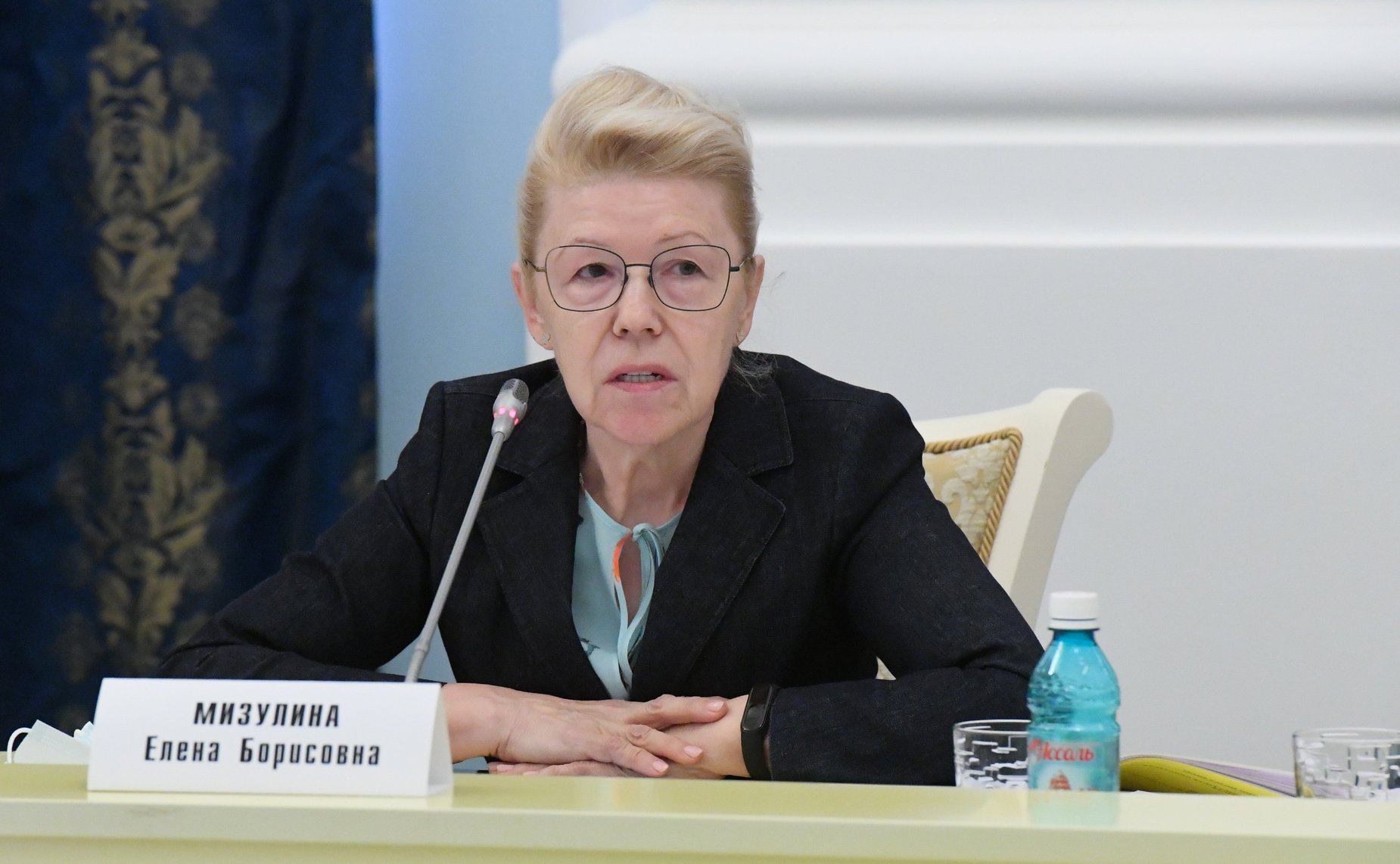 Елена Мизулина