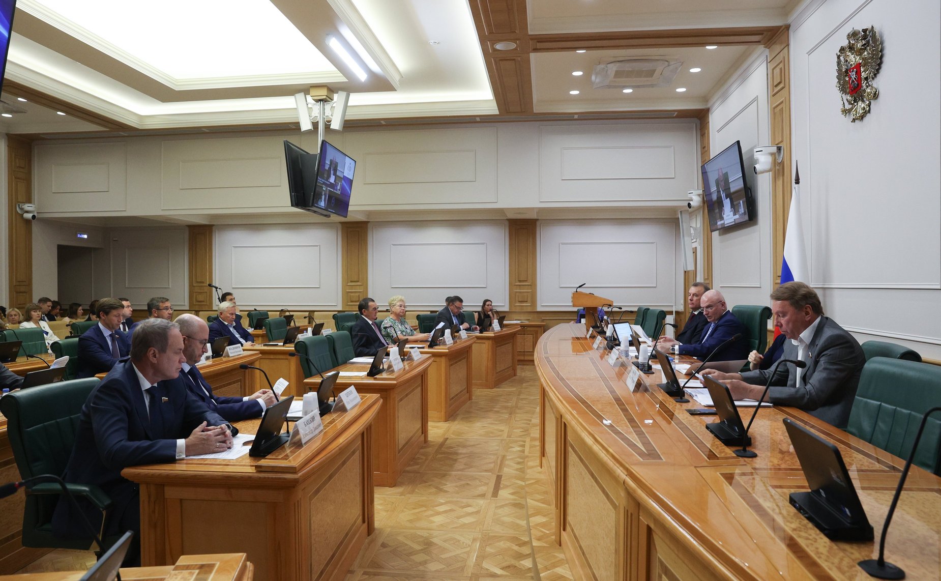 Заседание Комитета Совета Федерации по конституционному законодательству и государственному строительству