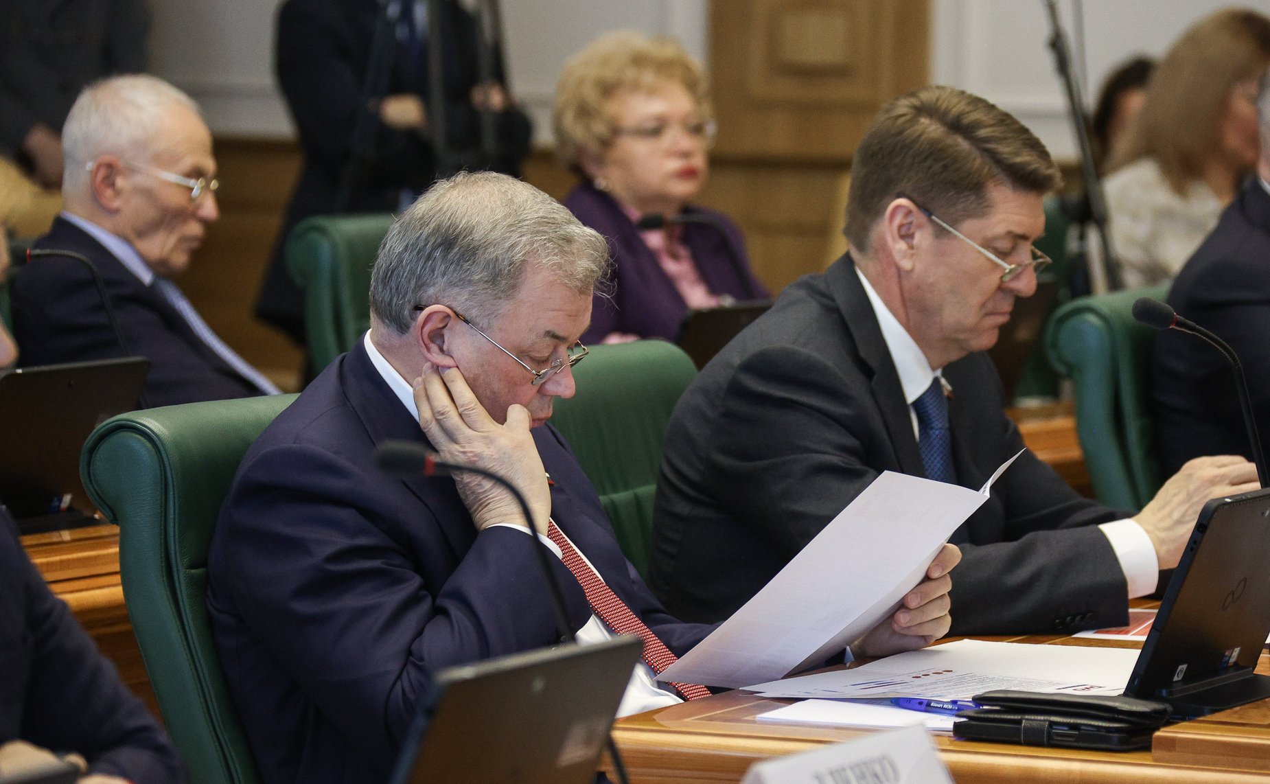 Встреча сенаторов Российской Федерации с генеральным директором — председателем правления ОАО «РЖД» Олегом Белозеровым в формате «Открытого диалога»