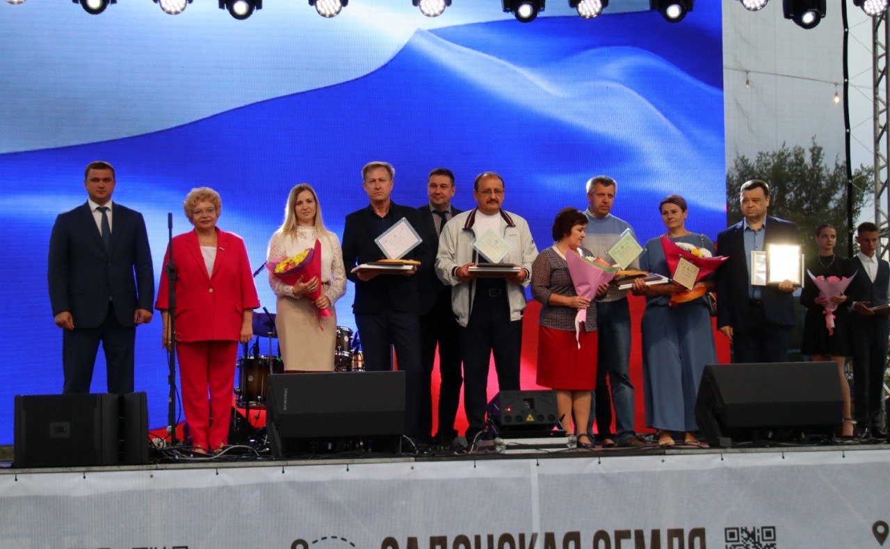 Оксана Хлякина приняла участие в праздничных мероприятиях, посвященных Дню города Задонска и Задонского района