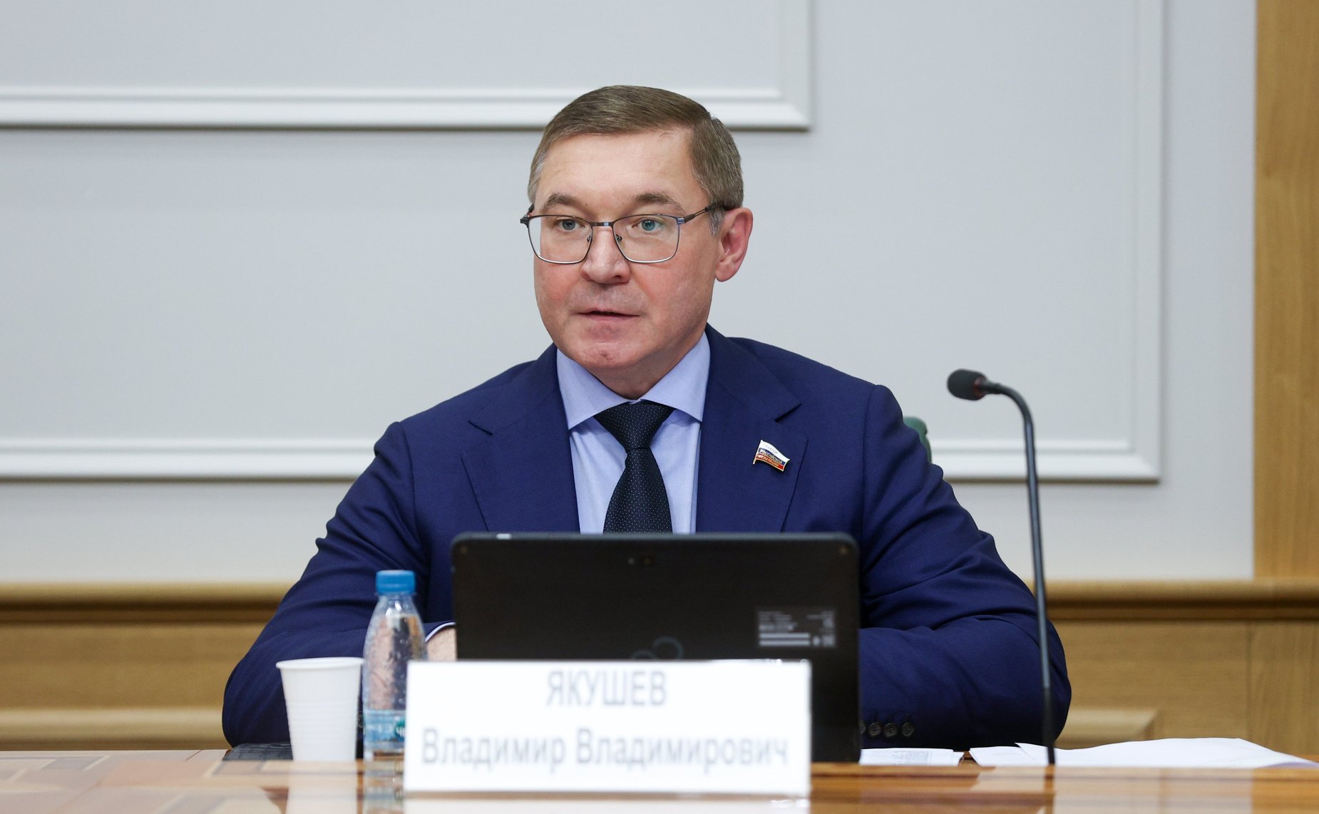 Владимир Якушев