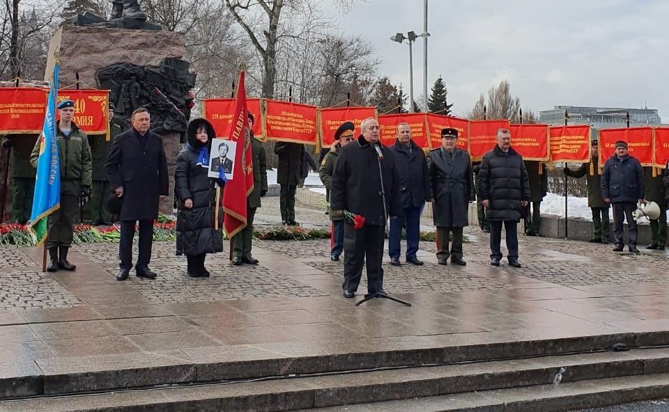 Михаил Козлов, Игорь Морозов и Франц Клинцевич приняли участие в прошедших в Москве мероприятиях, приуроченных ко Дню памяти о россиянах, исполнявших служебный долг за пределами Отечества