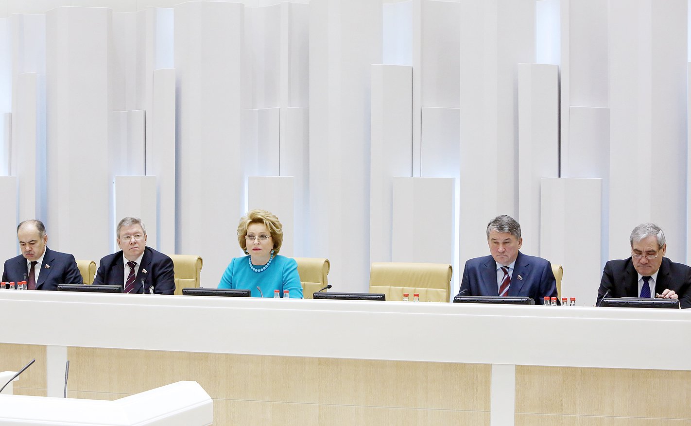 17-04 332 заседание Совета Федерации 6