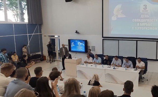 В преддверии Дня солидарности в борьбе с терроризмом в Севастопольском государственном университете прошёл круглый стол