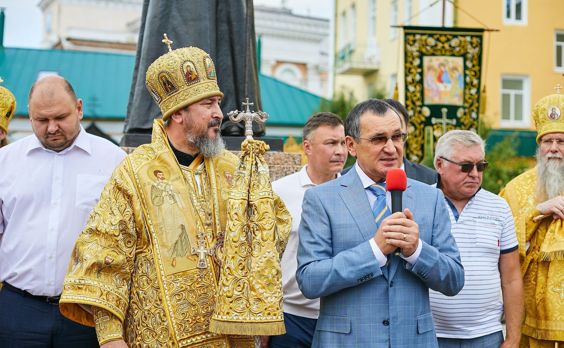 Николай Федоров посетил Свято-Троицкий мужской монастырь в городе Чебоксары