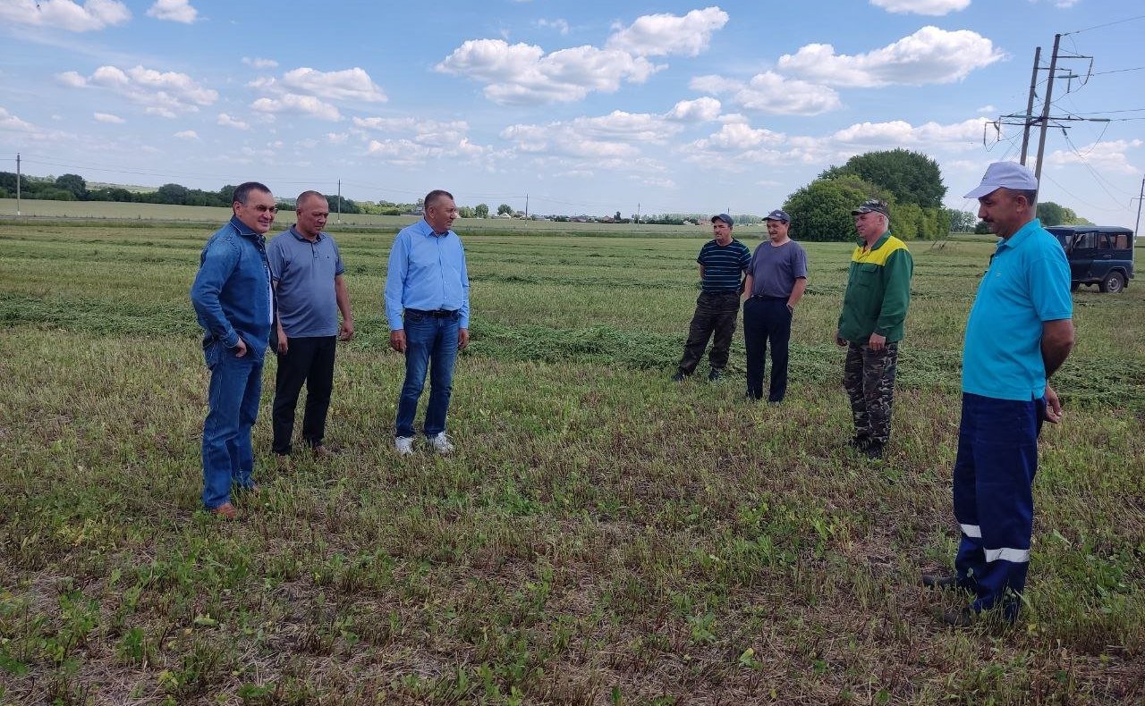 Николай Федоров посетил агропредприятие в Чувашии