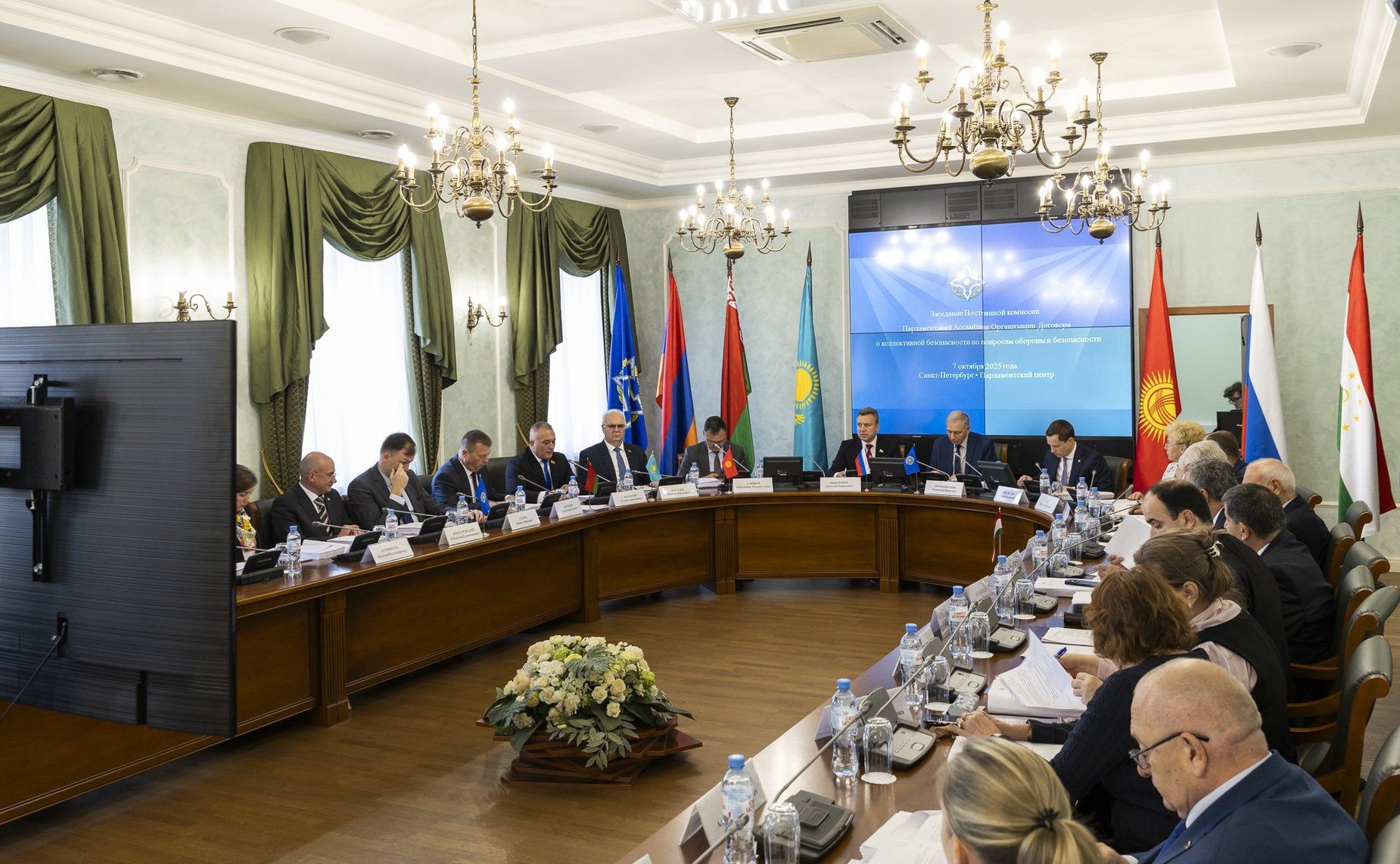 Участие сенаторов Российской Федерации в заседании Постоянной комиссии ПА ОДКБ по вопросам обороны и безопасности