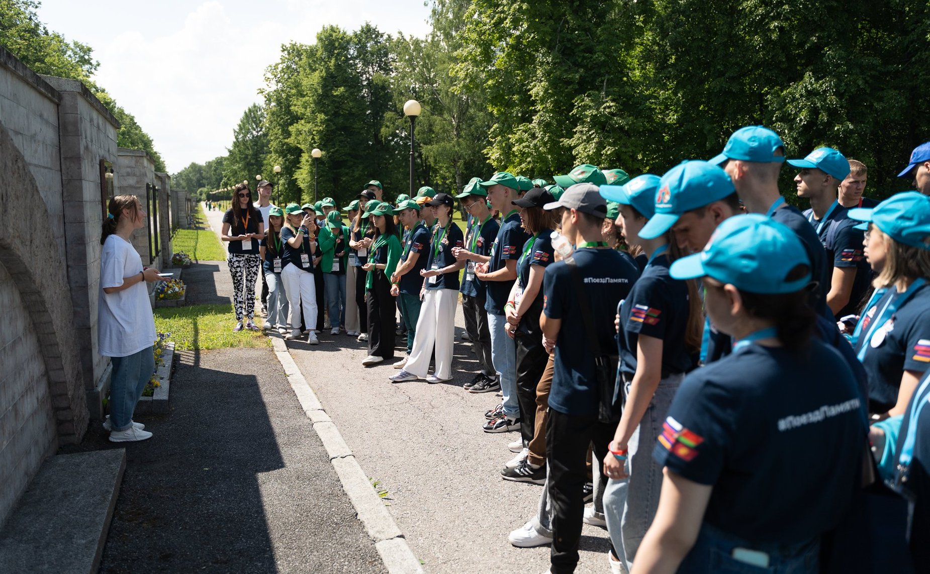 Участники культурно-образовательного проекта «Поезд Памяти» почтили память героев блокадного Ленинграда