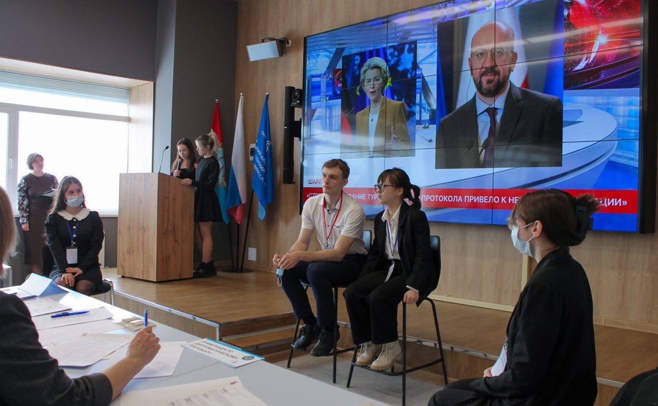 Фарит Мухаметшин посетил Самарский университет и ознакомился с перспективными научно-исследовательскими разработками