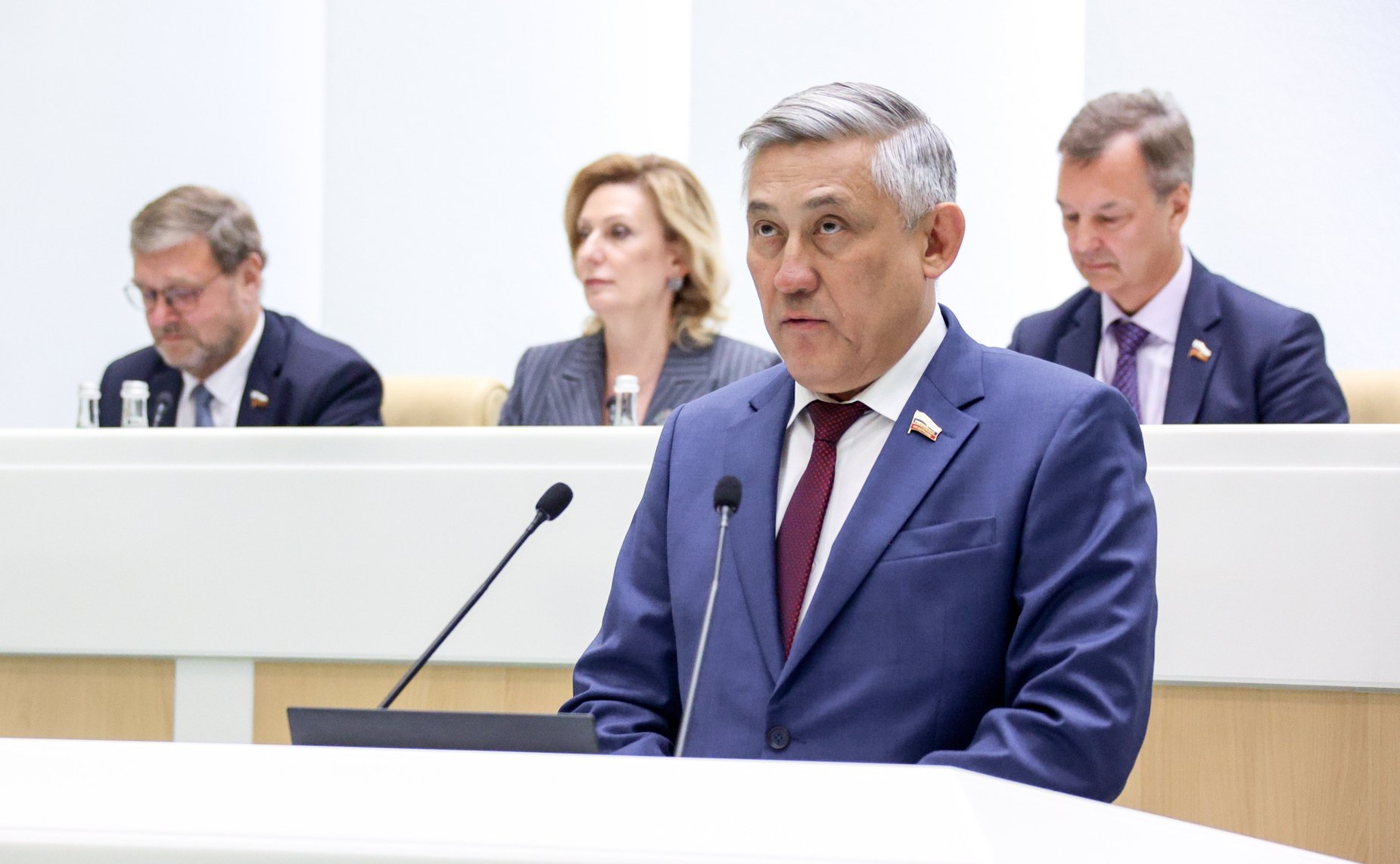 Юрий Валяев