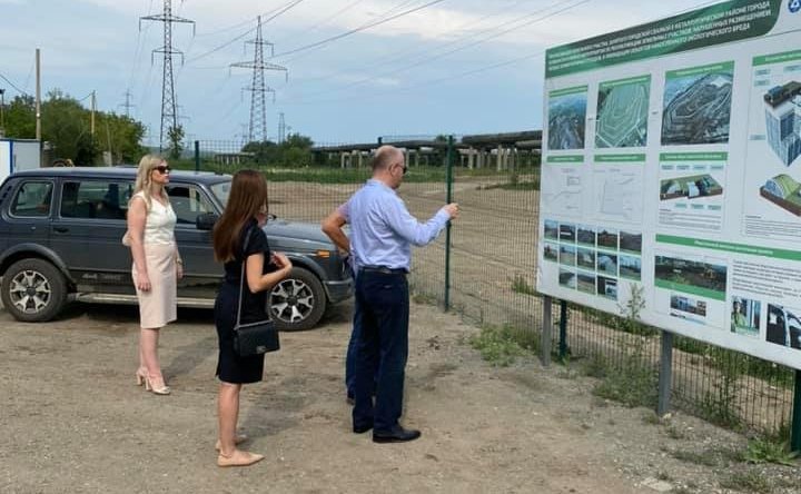 Олег Цепкин посетил полигон и ознакомился с результатами работ по рекультивации