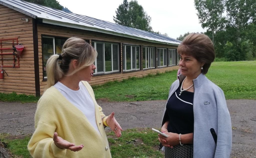 Татьяна Гигель в ходе рабочей поездки в регион побывала в детском оздоровительном лагере «Горный Орленок»