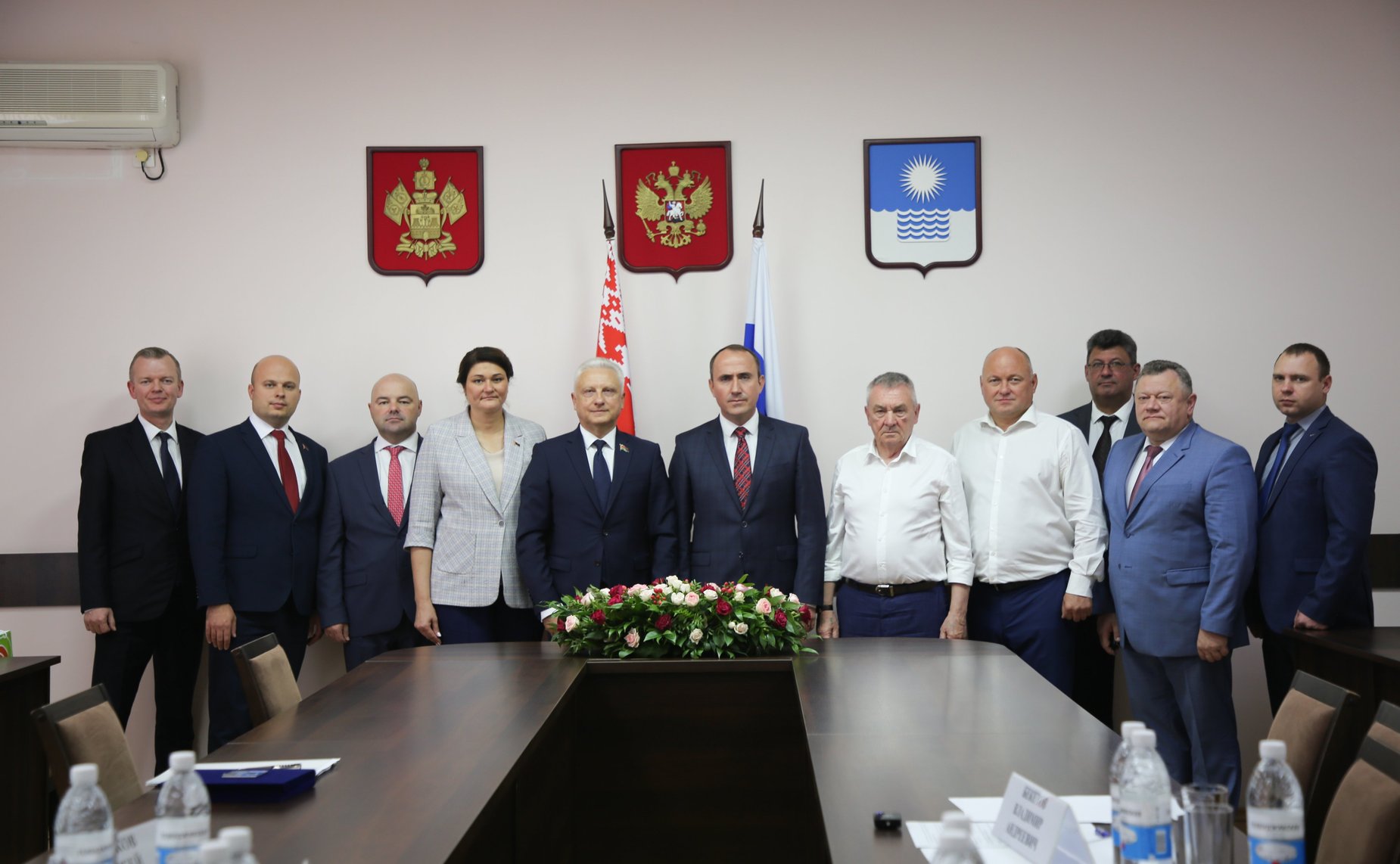 Участие сенаторов в торжественной церемонии передачи и перезахоронения в Республике Беларусь останков военного летчика (Ковалёнка Степана Семеновича, уроженца д. Кривое Село Бешенковичского района Витебской области БССР)