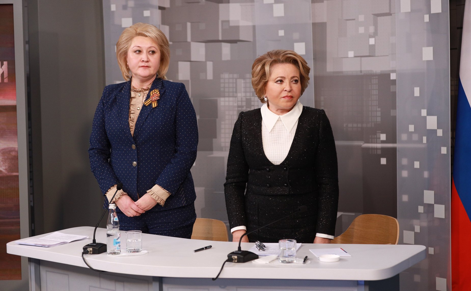 Валентина Матвиенко приняла участие в телемосте, посвященном установке легендарной «Полуторки» на территории музея-диорамы «Прорыв блокады Ленинграда» в городе Кировске Ленинградской области