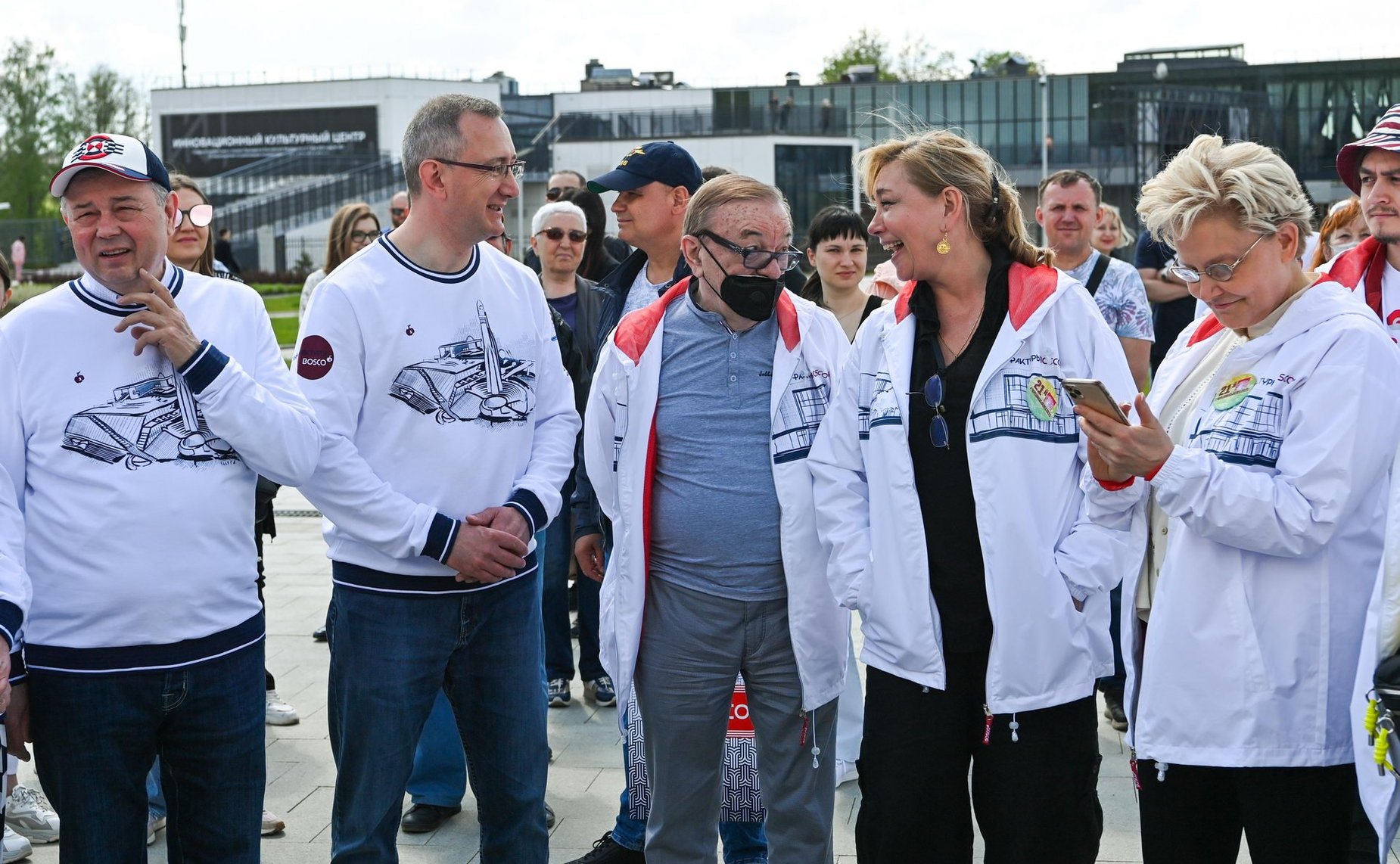 Анатолий Артамонов принял участие в фестивале «Черешневый лес»