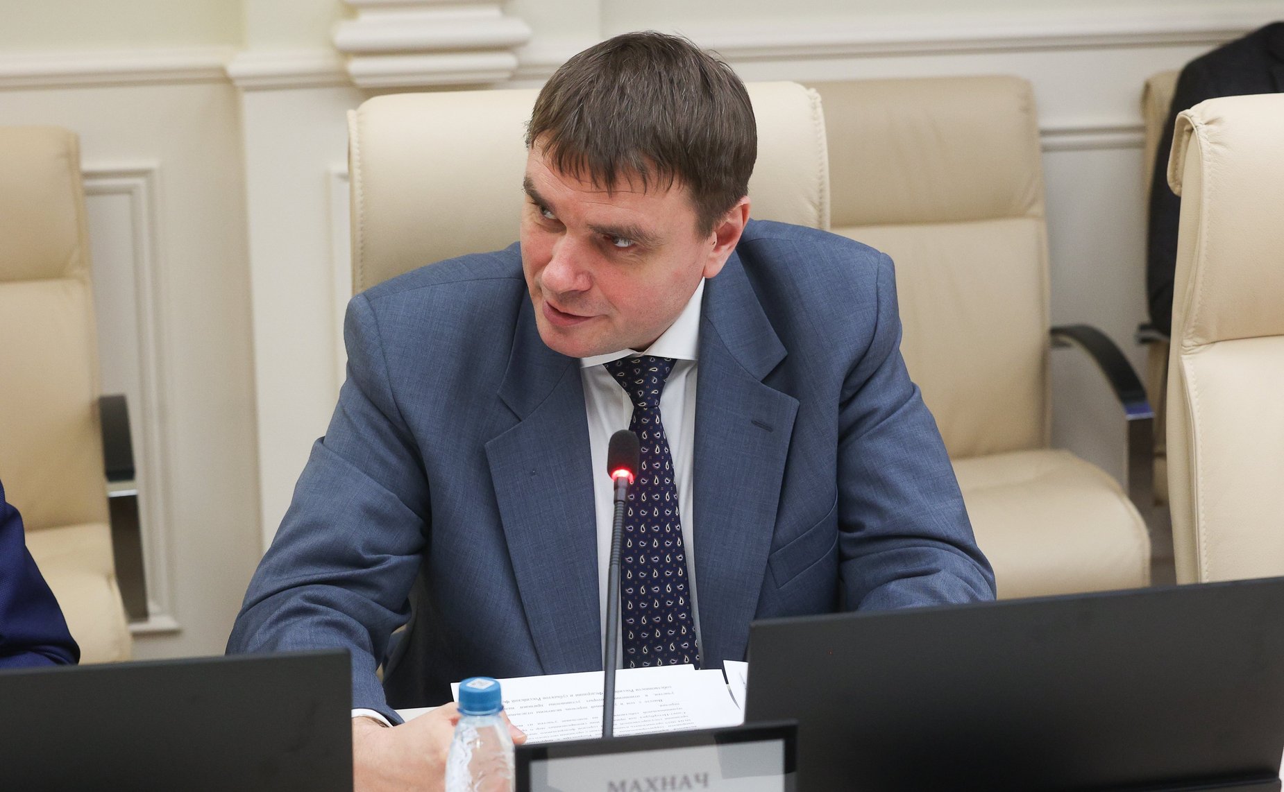 Совещание на тему «О механизмах возвращения в гражданский оборот неиспользуемых земельных участков, принадлежавших организациям, исключенным из единого государственного реестра юридических лиц, и собственники которых не установлены»