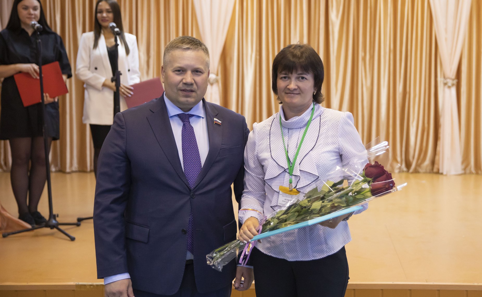 Денис Гусев поздравил работников социальной сферы Ненецкого АО с профессиональным праздником