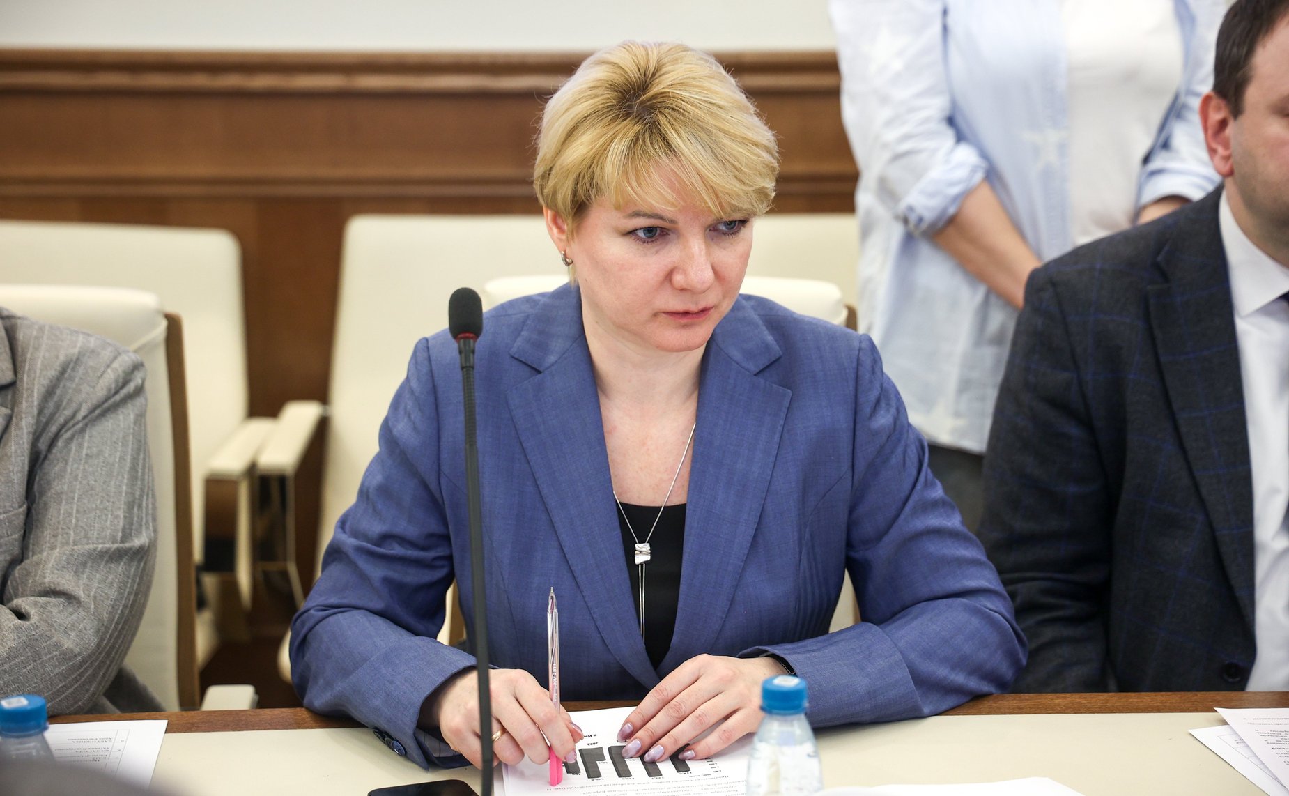 Круглый стол Комитета Совета Федерации по аграрно-продовольственной политике и природопользованию «Проблемы и перспективы развития импортозамещения кормов для рыб на внутреннем рынке Российской Федерации»