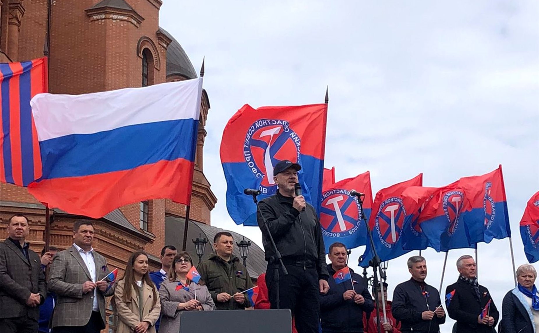 Сергей Горняков принял участие в масштабной традиционной демонстрации по случаю Праздника Весны и Труда