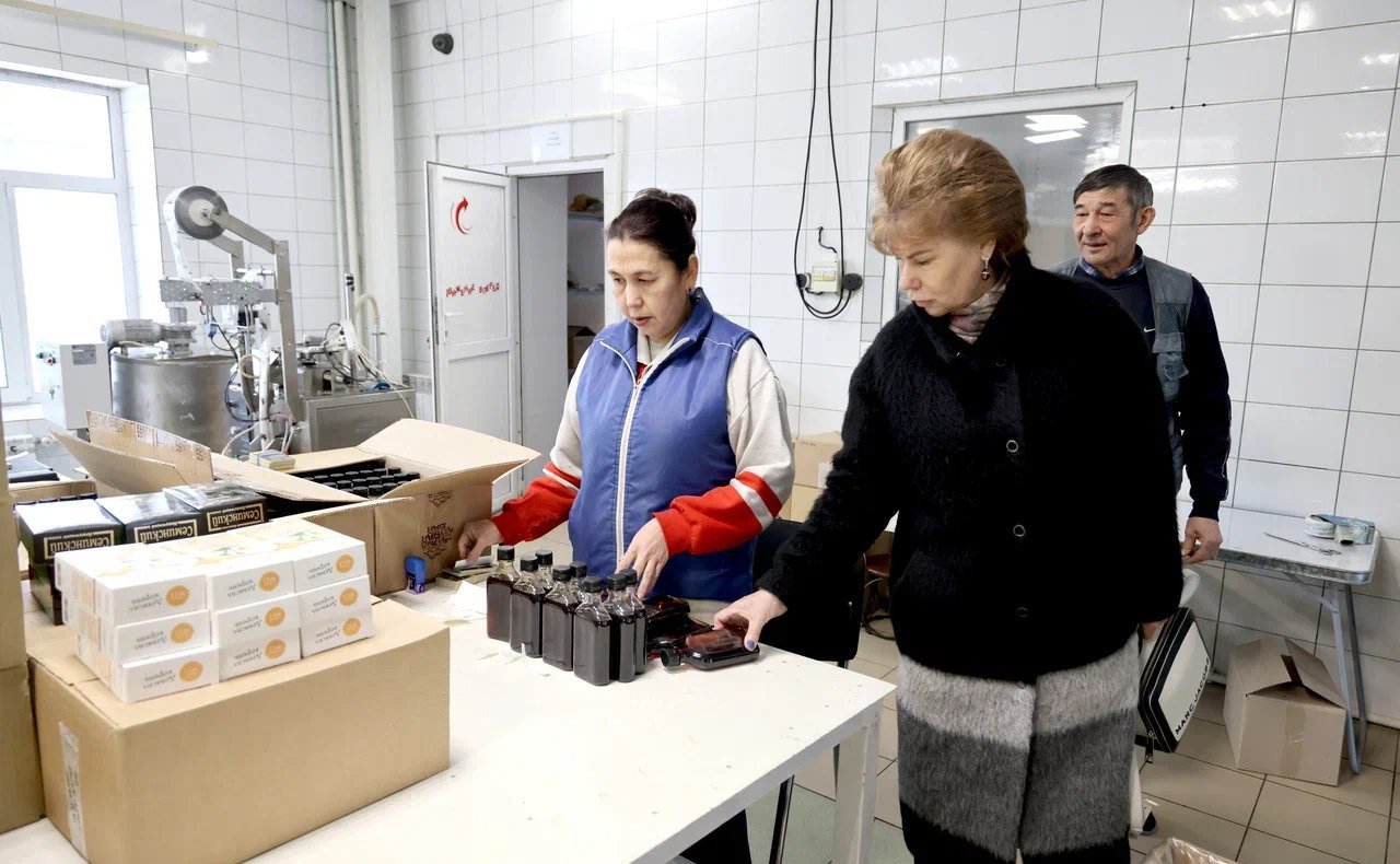 Татьяна Гигель побывала на предприятии по сбору и переработке лектехсырья