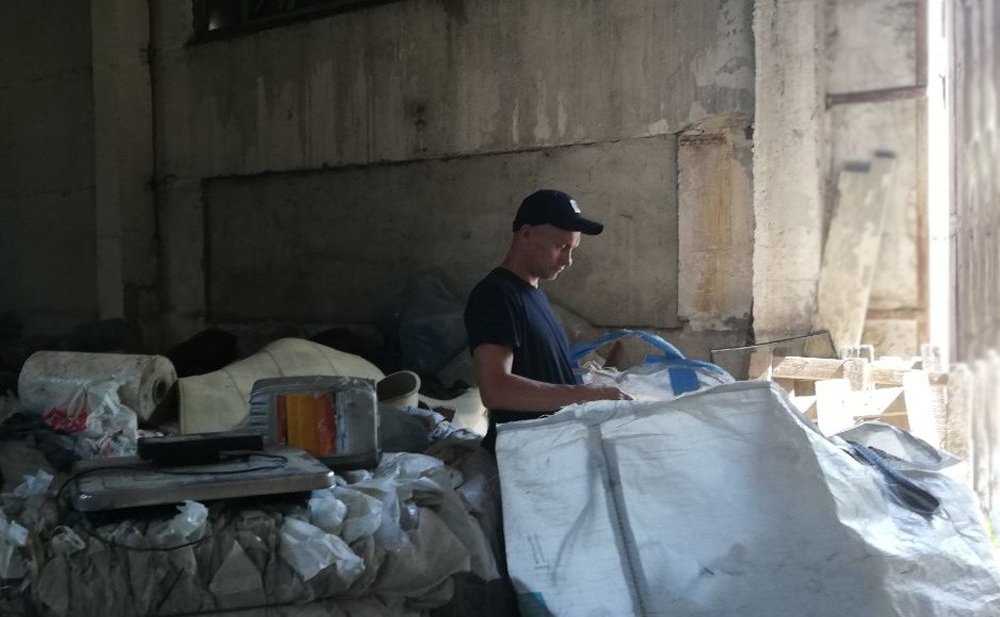 Татьяна Гигель в ходе рабочей поездки побывала на одном из предприятий края, которое уже несколько лет профессионально занимается переработкой вторичного сырья