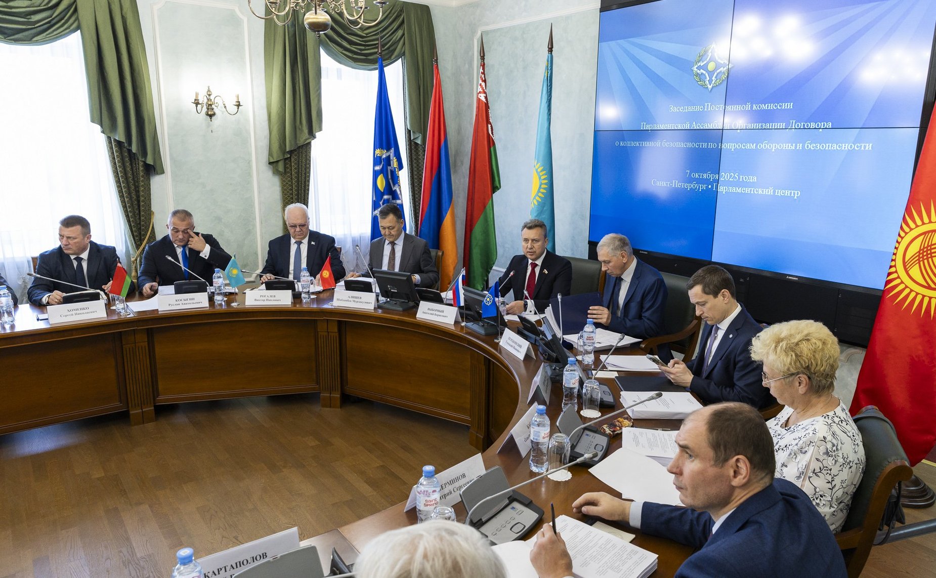 Участие сенаторов Российской Федерации в заседании Постоянной комиссии ПА ОДКБ по вопросам обороны и безопасности