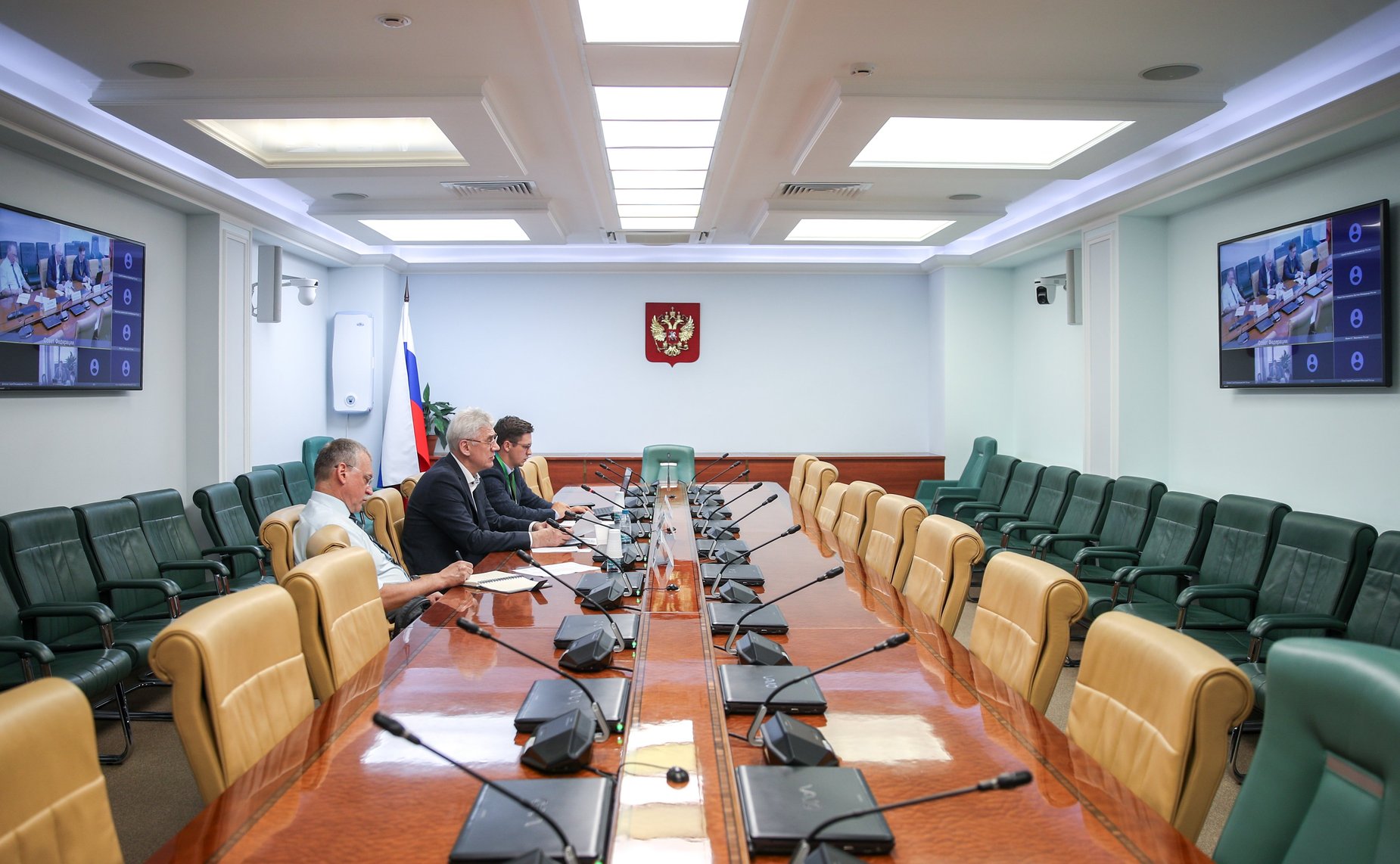 Круглый стол Комитета СФ по экономической политике на тему «Формирование экономики предложения в России: условия и факторы»