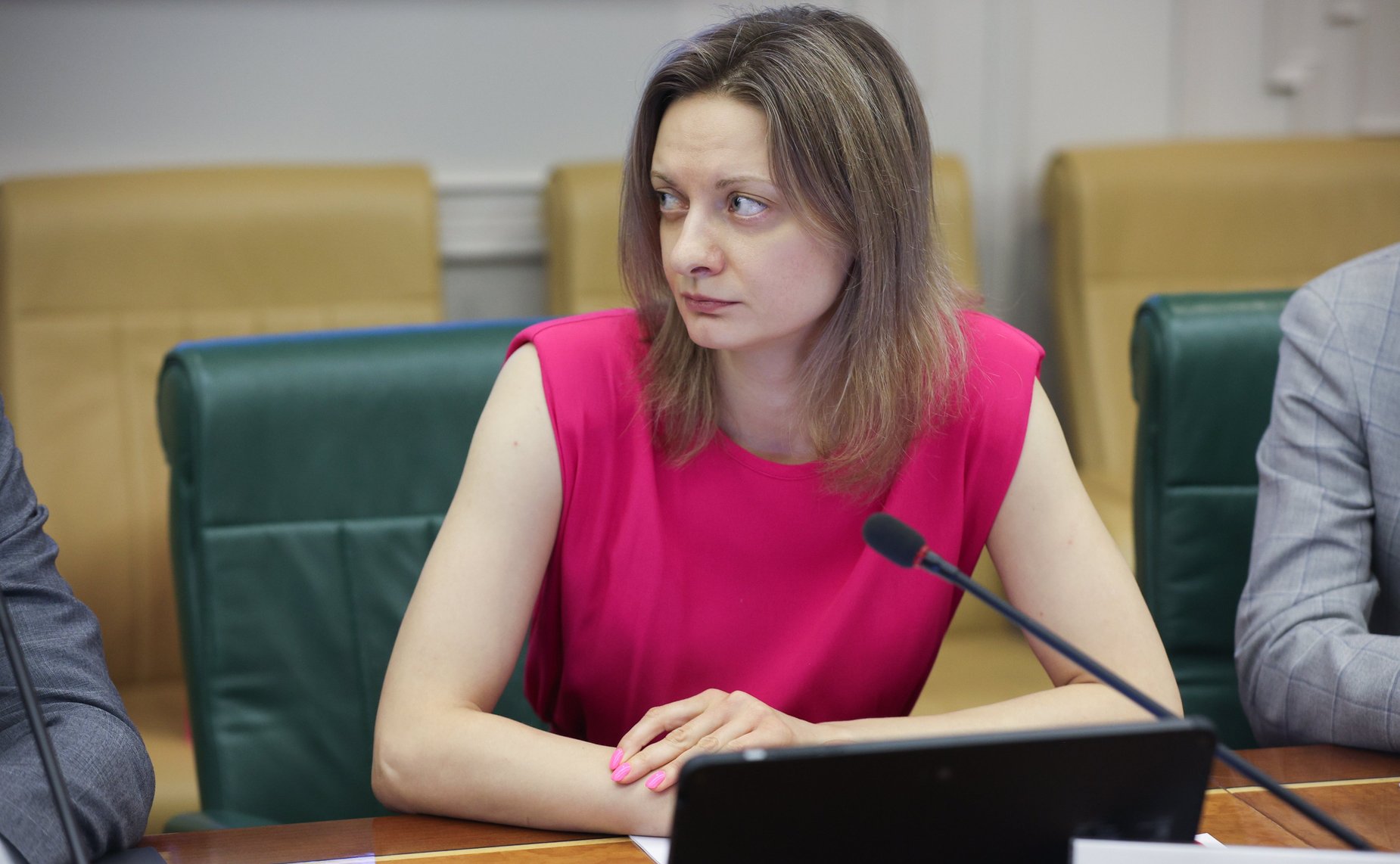 Совещание по вопросу регулирования деятельности компаний, предлагающих услуги по списанию долгов
