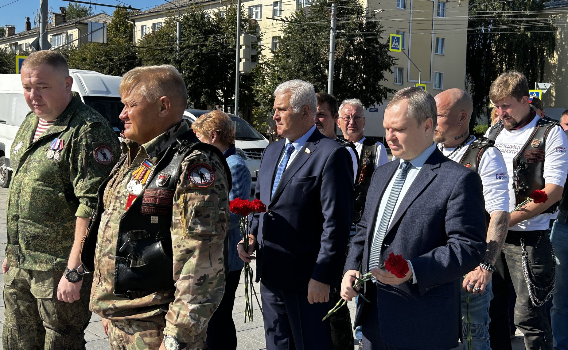 Сергей Мартынов и глава Марий Эл Юрий Зайцев приветствовали участников мотопробега «Экспедиция Памяти»