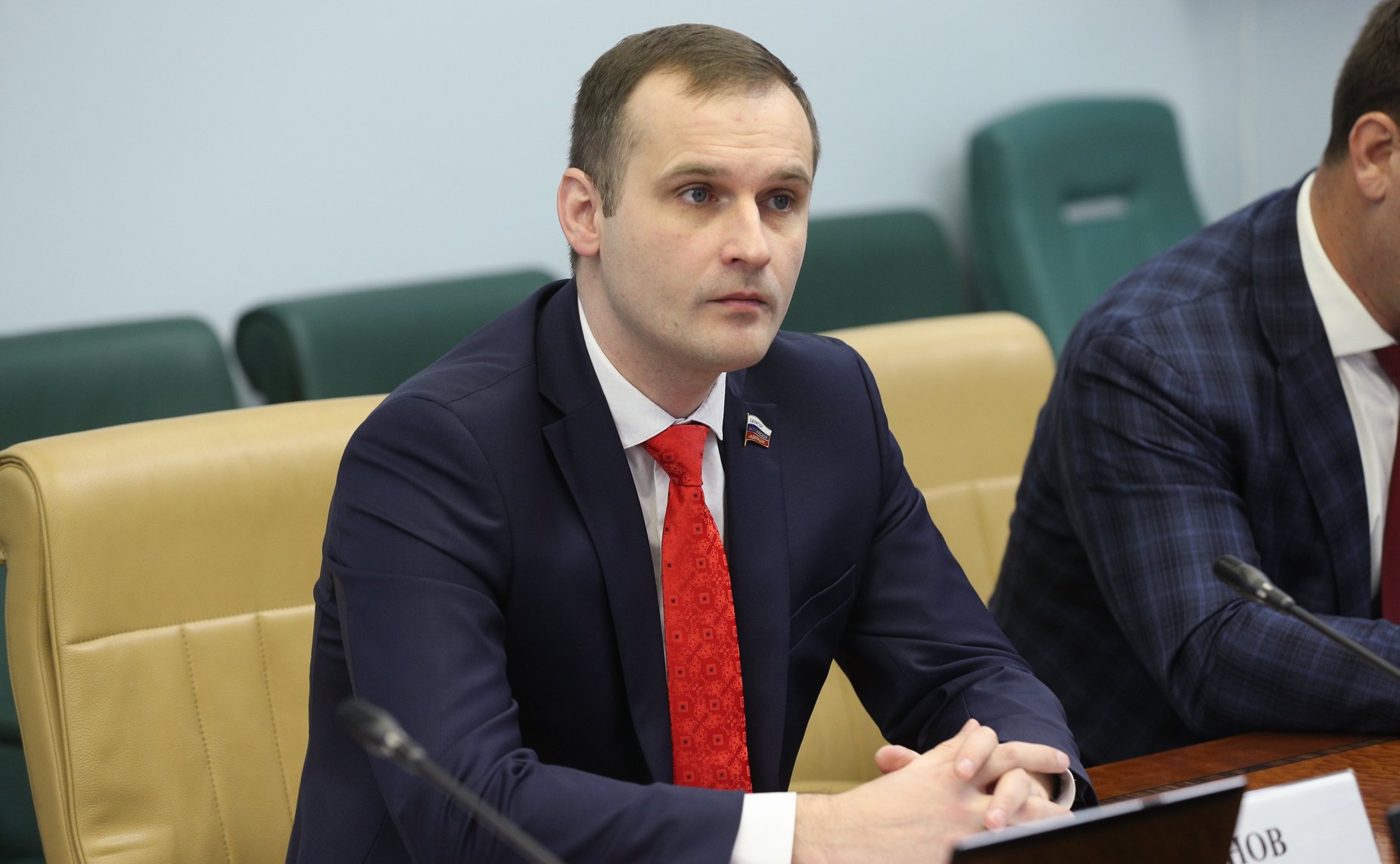 Сергей Леонов