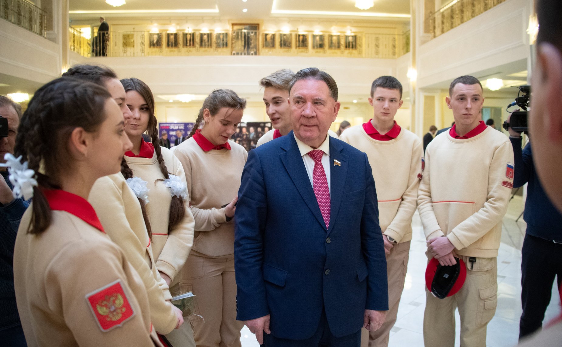 Открытие фотовыставки «Герои среди нас»