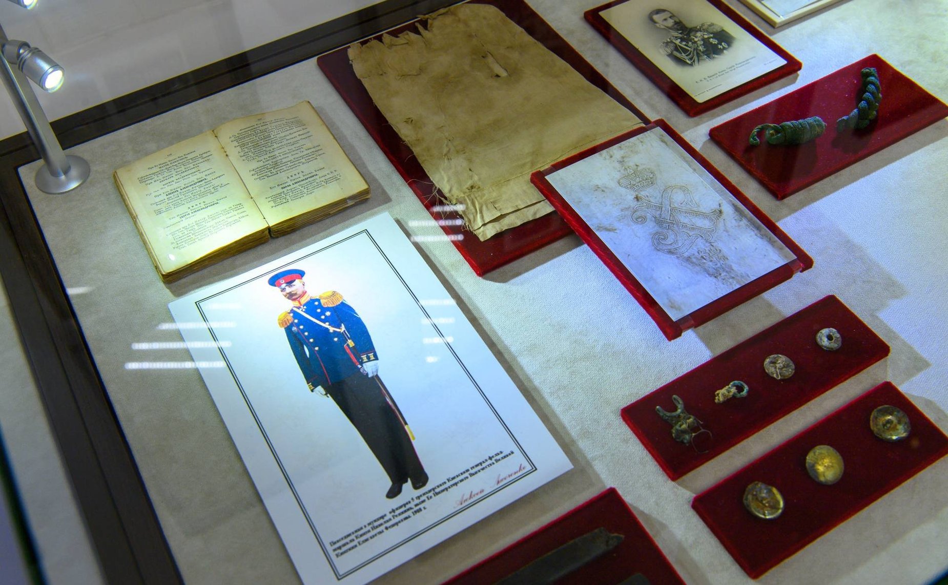 Анатолий Артамонов принял участие в торжественной церемонии открытия музейно-выставочного центра «Сергиев Скит» и выставки «Великая Княгиня Елизавета Федоровна на Калужской земле — благотворитель и миссионер»