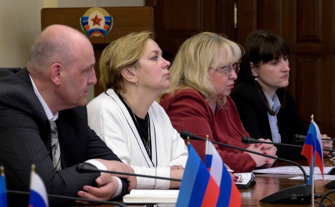 Дарья Лантратова приняла участие в круглом столе «Защита и укрепление традиционных духовно-нравственных ценностей России и противодействие деструктивному влиянию в информационном поле»