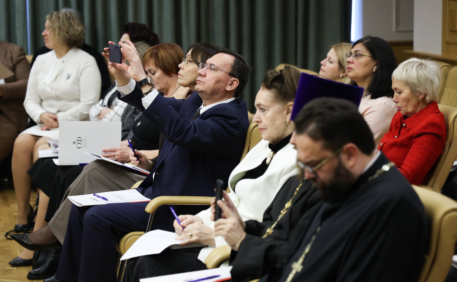 Круглый стол Комитета СФ по науке, образованию и культуре «Воспитание и просвещение как инструменты формирования личности в современном обществе» (в рамках XIV Рождественских парламентских встреч)