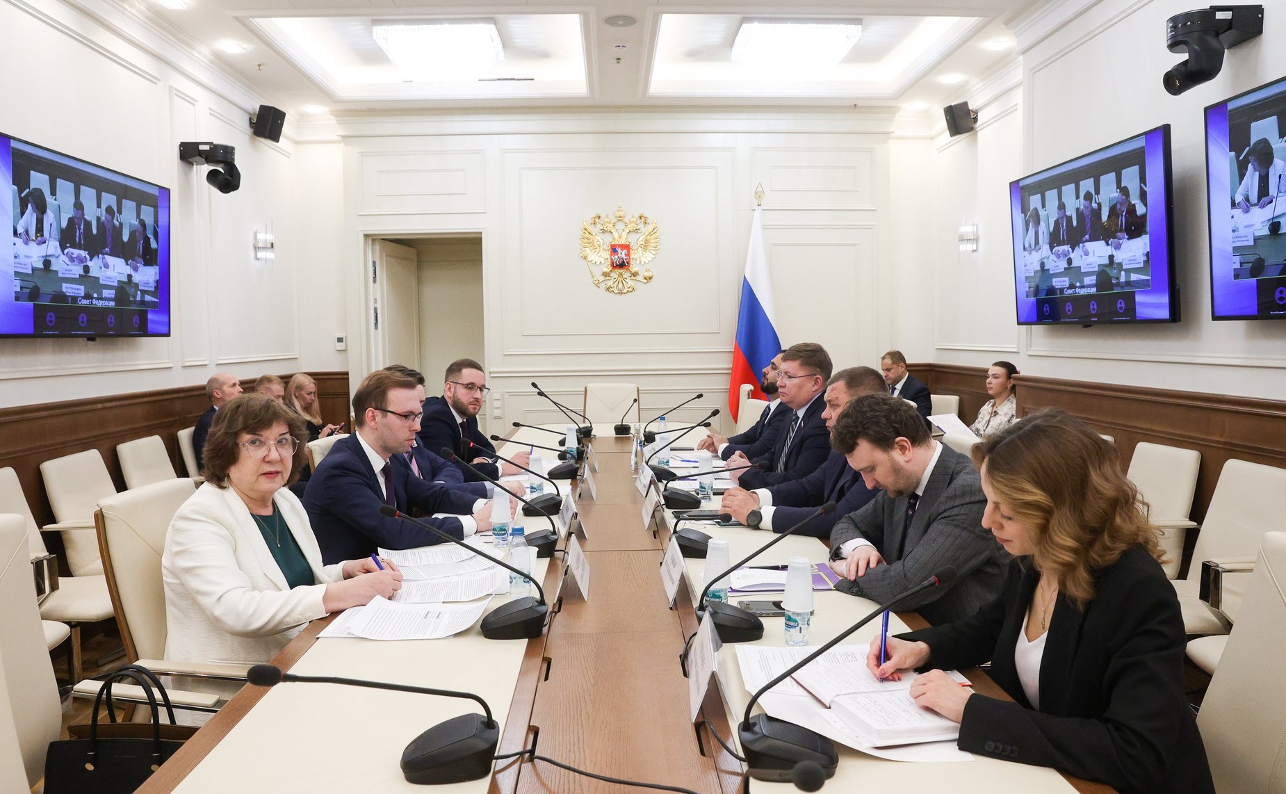 Совещание Комитета СФ по социальной политике «Молодежный парламентаризм: международные практики и стратегические ориентиры для субъектов Российской Федерации»