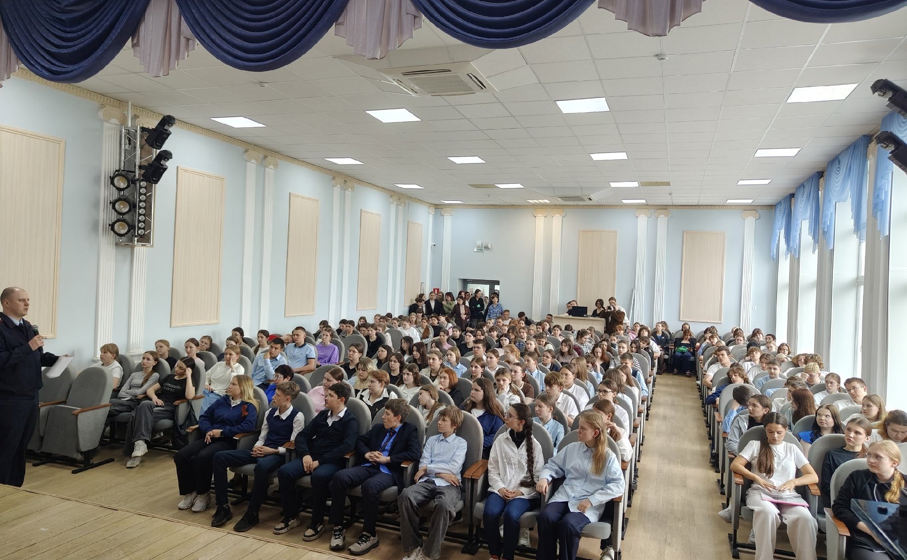 В Воронежской области продолжается проведение уроков безопасности для представителей молодежи