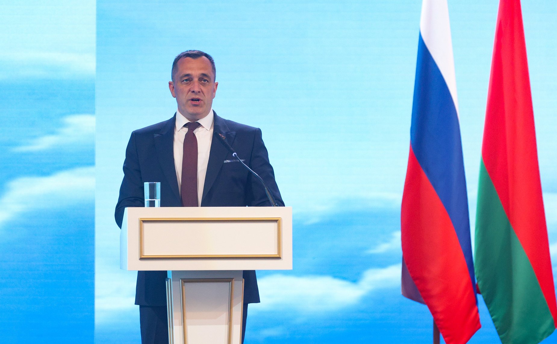 Пленарное заседание ХI Форума регионов Беларуси и России