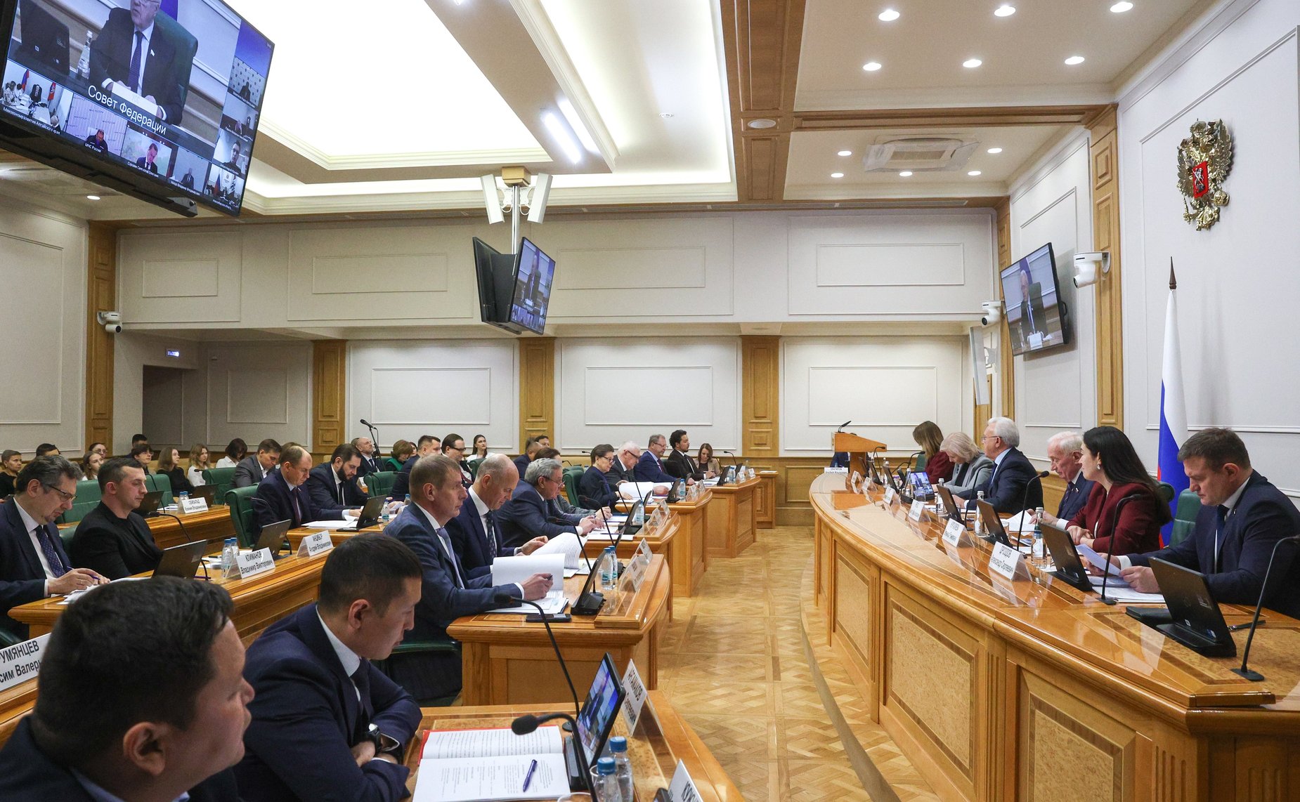 Заседание Совета по вопросам развития Сибири при Председателе Совета Федерации ФС РФ «Человеческий капитал Сибири: проблемы и перспективы развития»
