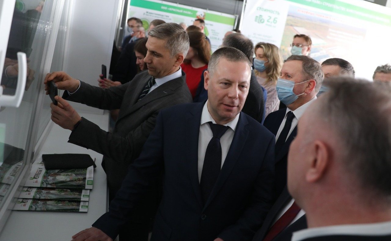 Сергей Березкин принял участие в церемонии открытия нового животноводческого комплекса «Красный маяк», расположенного в Ростовском районе