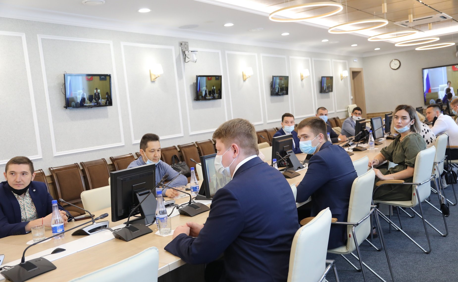 Ирек Ялалов встретился с руководителями молодежных проектов Республики Башкортостан